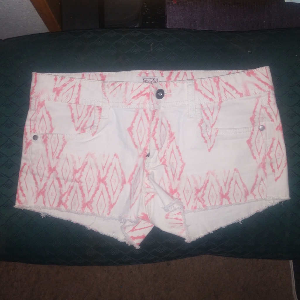 Mudd Shorts Size 7